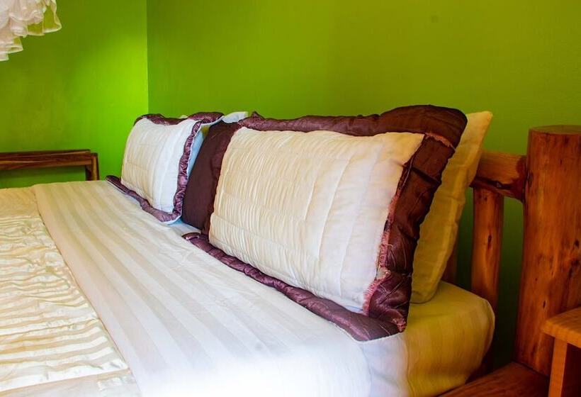 هتل Western Sands