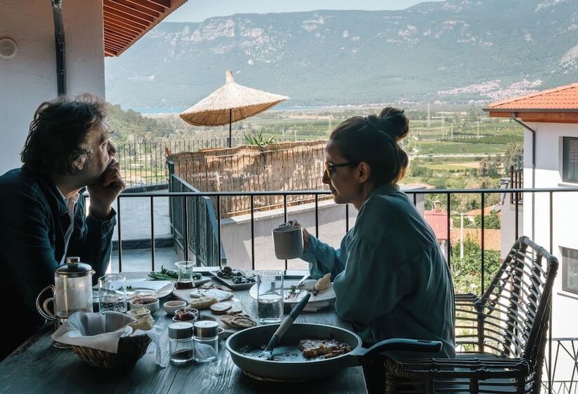 Kikonia Art & Suites