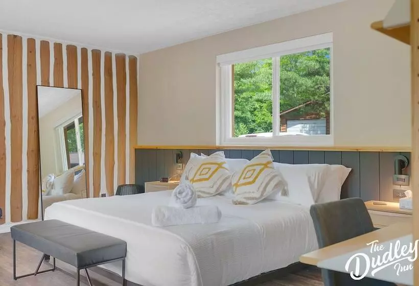 Motelli The Dudley Inn