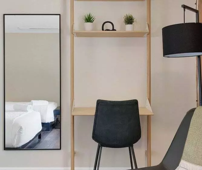 Motelli The Dudley Inn