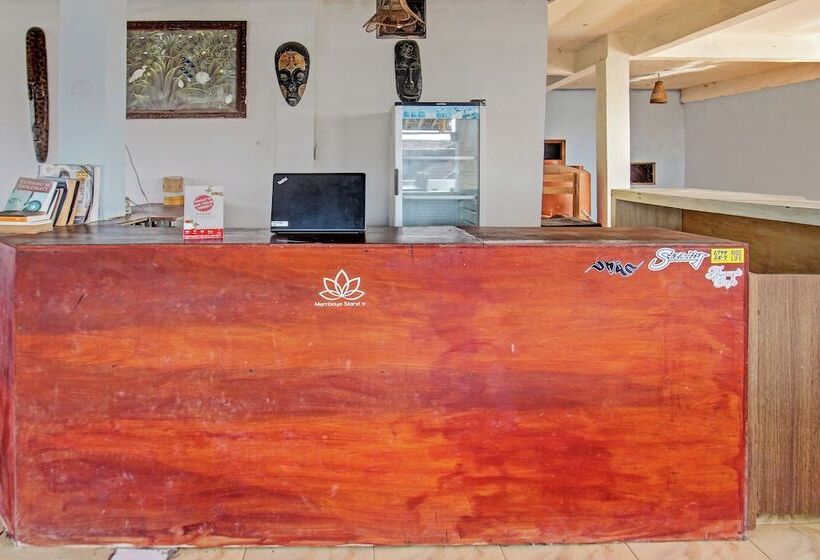 פנסיון Capital O 92747 Ombak Cafe & Homestay