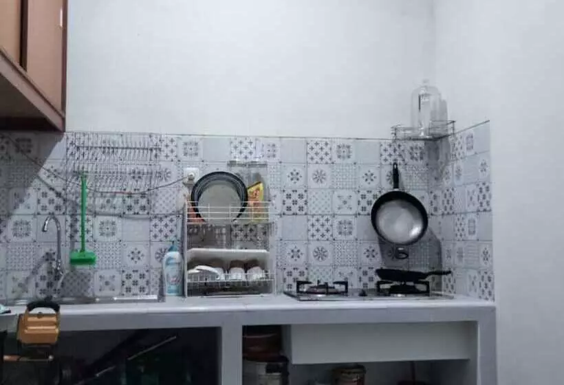Majatalo Emerald Family Guesthouse