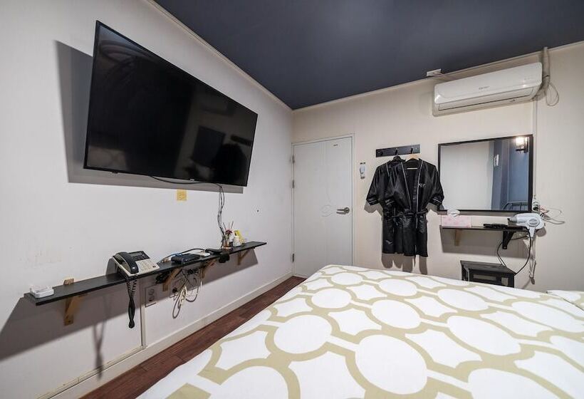 Suwon Dalbit Motel