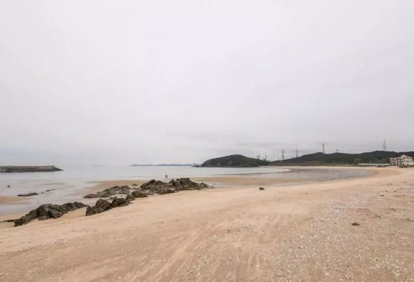 Taean Hakampo Hakampo Pension