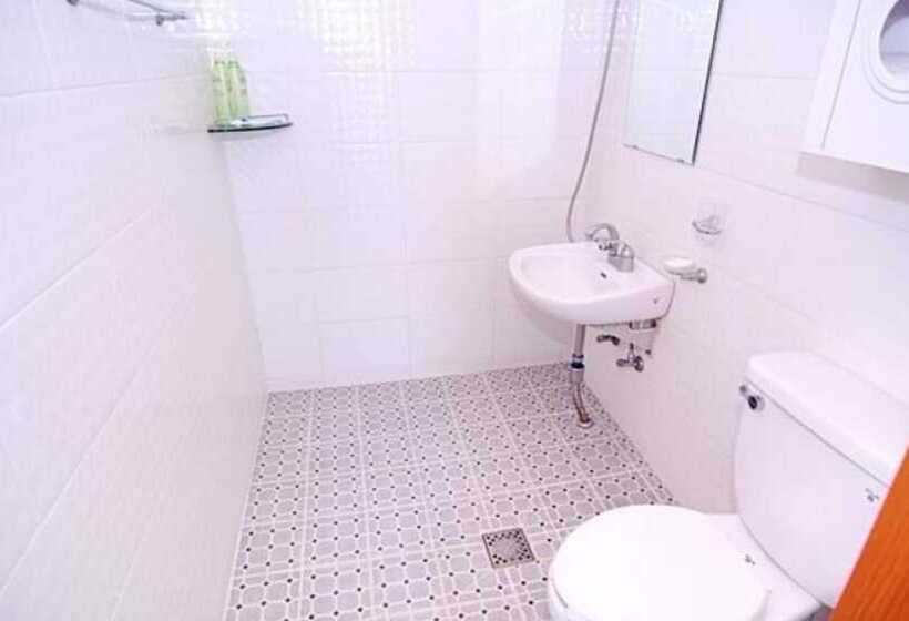 Taean Hakampo Hakampo Pension