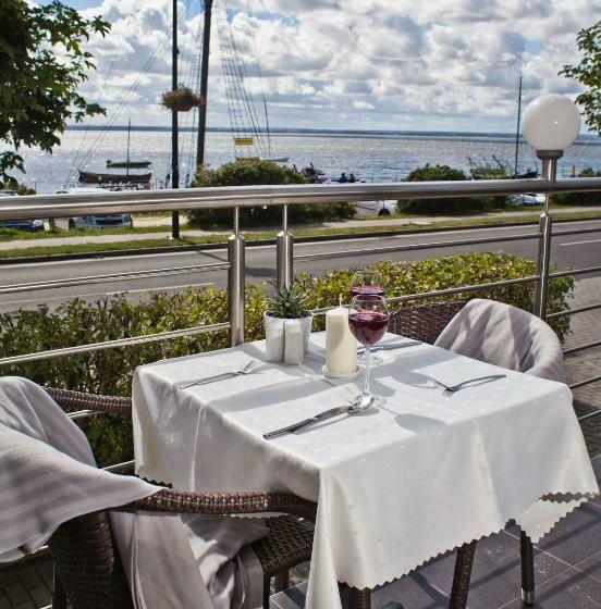 Отель 77 Restauracja Spa