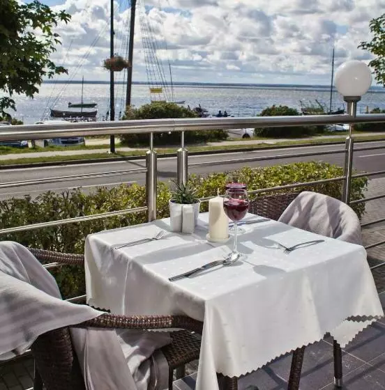 Hotelli 77 Restauracja Spa