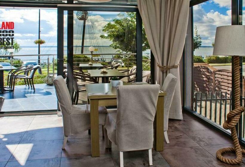 Отель 77 Restauracja Spa