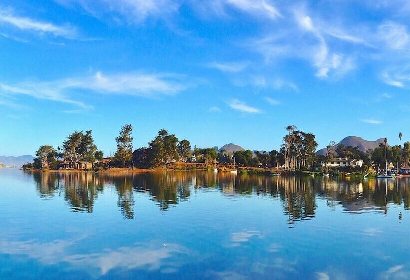 Отель Back Bay Inn