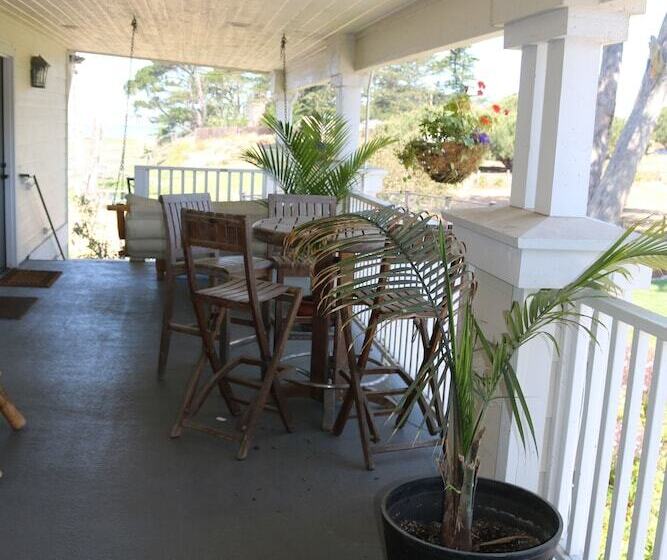 Отель Back Bay Inn