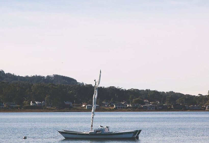 Отель Back Bay Inn