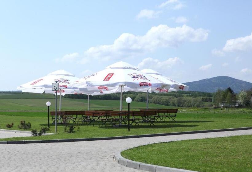 酒店 Biała Akacja Resort & Business