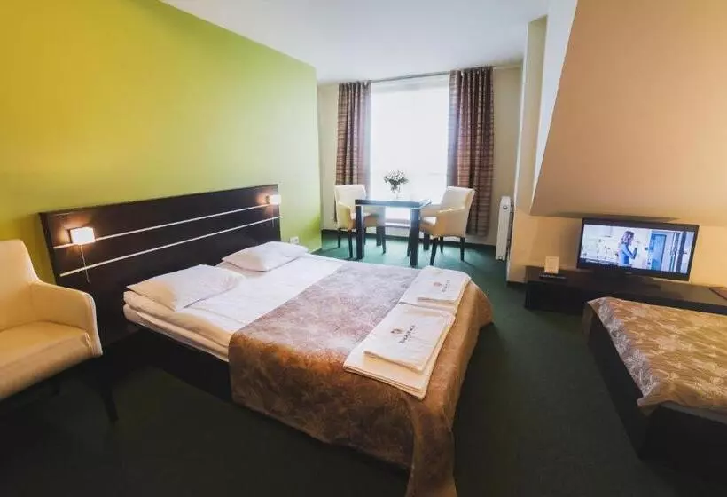 ホテル Biała Akacja Resort & Business