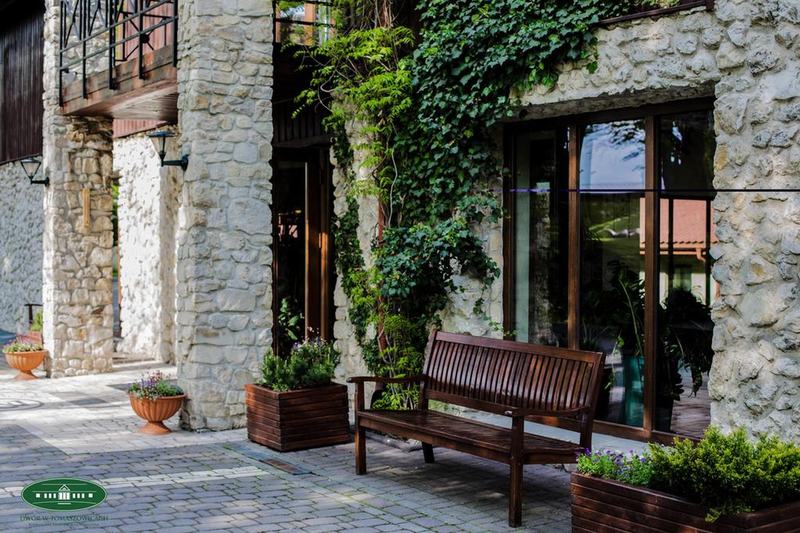 בית מלון כפרי Dwor W Tomaszowicach