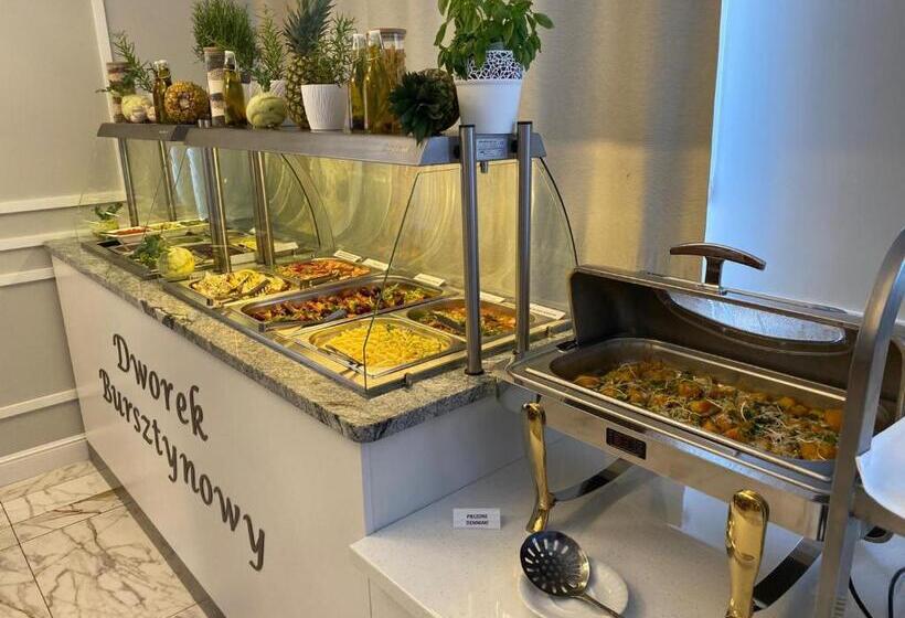 酒店 Dworek Bursztynowy