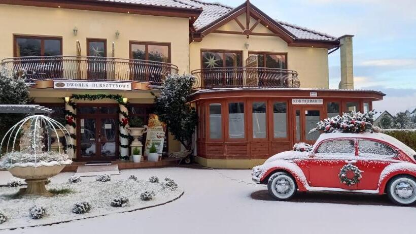 酒店 Dworek Bursztynowy