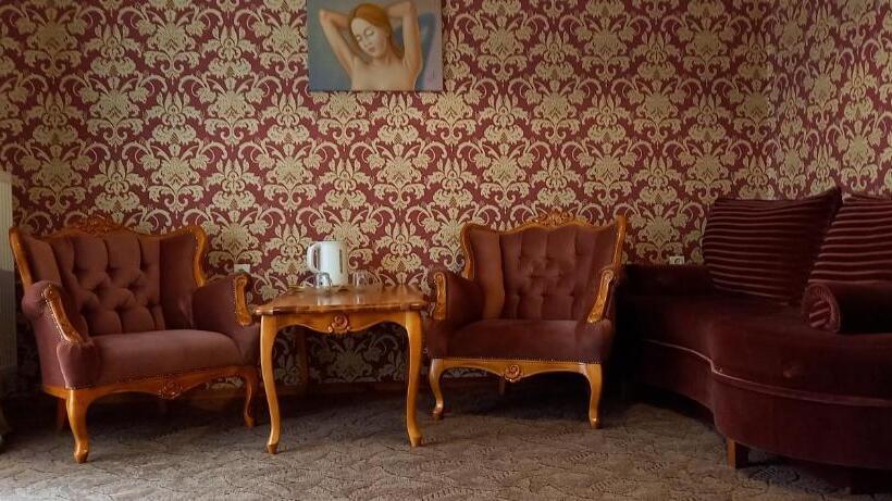 酒店 Dworek Bursztynowy