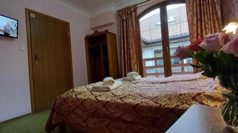 酒店 Dworek Bursztynowy