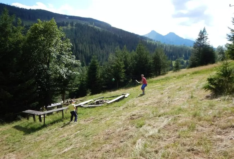 Hotelli Goralturist