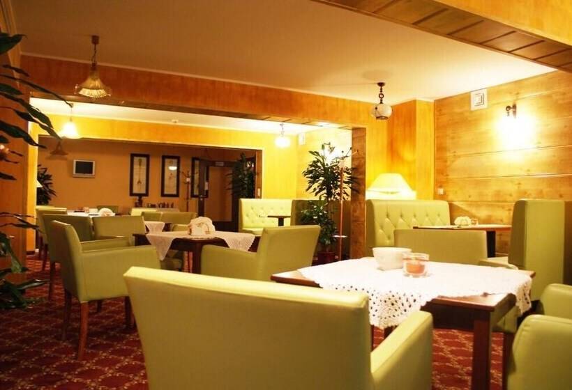 בית מלון כפרי Iskra By Katowice Airport