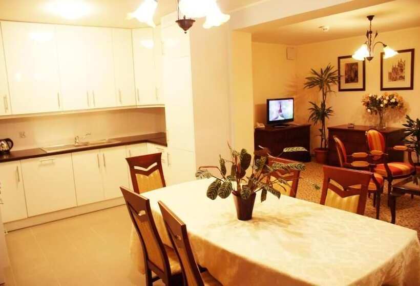 בית מלון כפרי Iskra By Katowice Airport