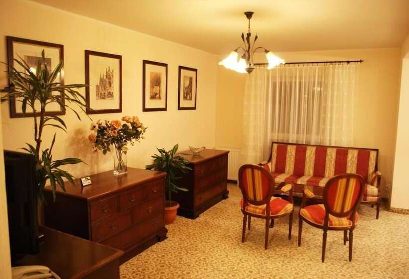 בית מלון כפרי Iskra By Katowice Airport