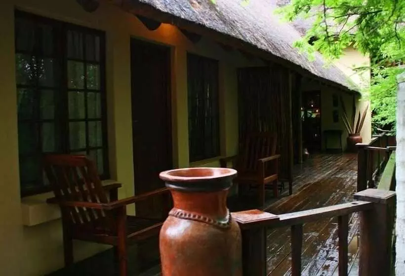 ホテル Maqueda Lodge
