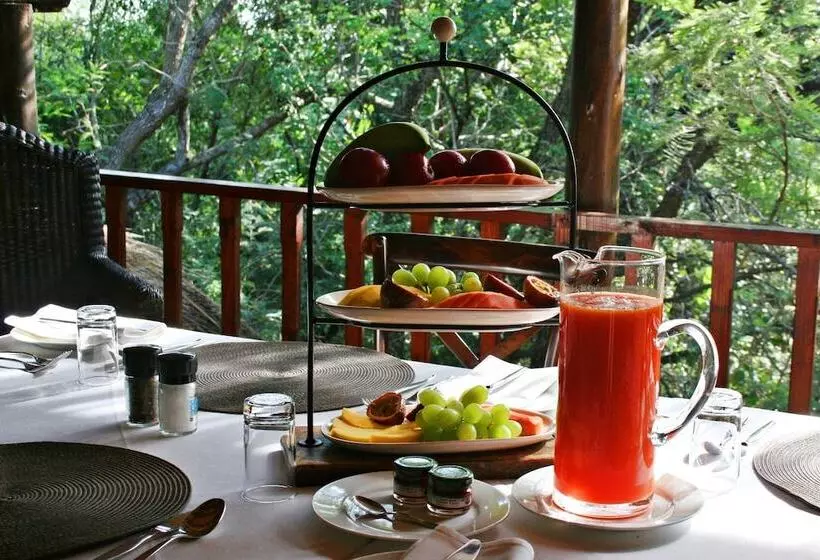 ホテル Maqueda Lodge