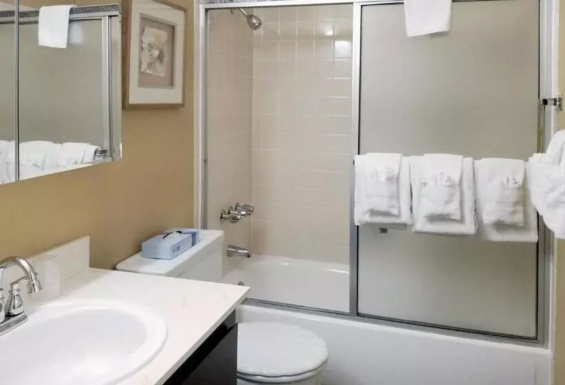 Hotelli Ocean Terrace Condominiums
