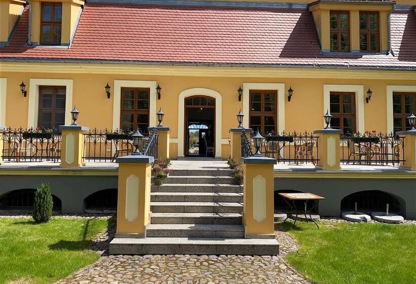 בית מלון כפרי Pałac W Rymaniu