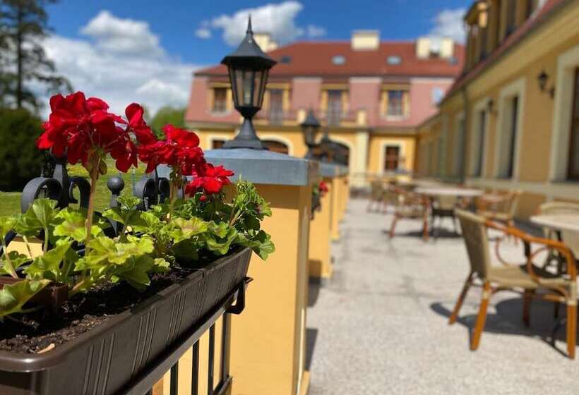 בית מלון כפרי Pałac W Rymaniu