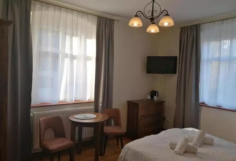 Hotelli Pensjonat Mimoza
