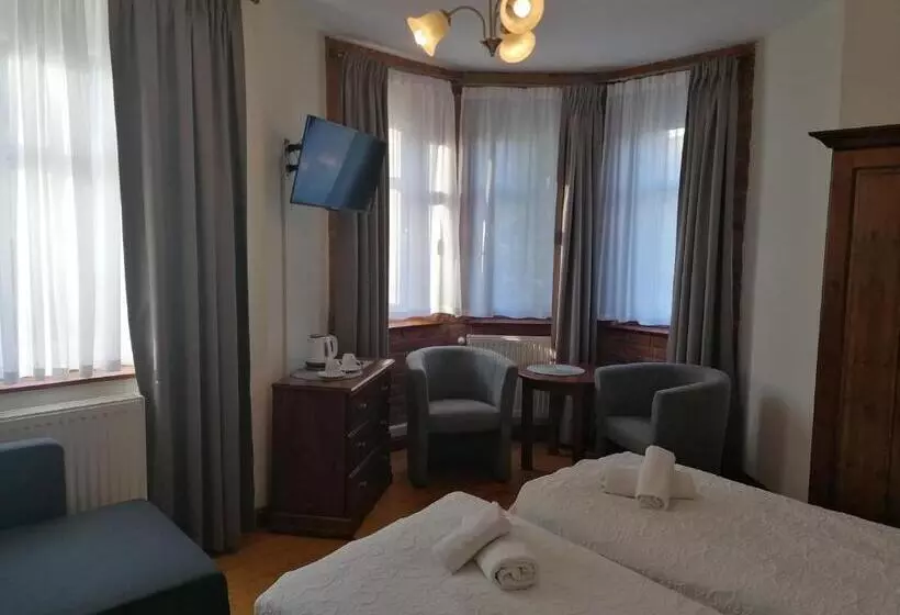 Hotelli Pensjonat Mimoza