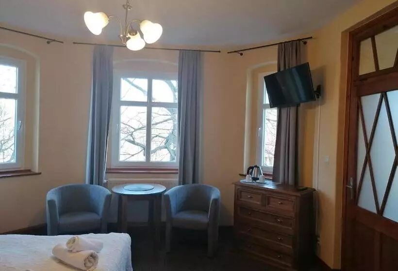 Hotelli Pensjonat Mimoza