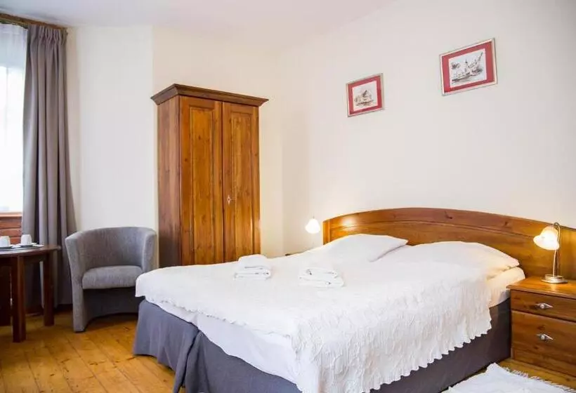 Hotelli Pensjonat Mimoza