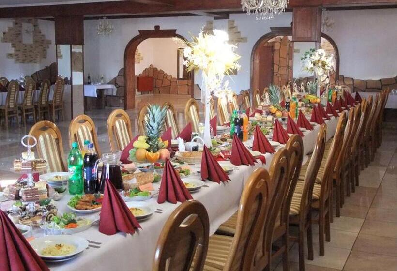 호텔 Pod Jaskółką