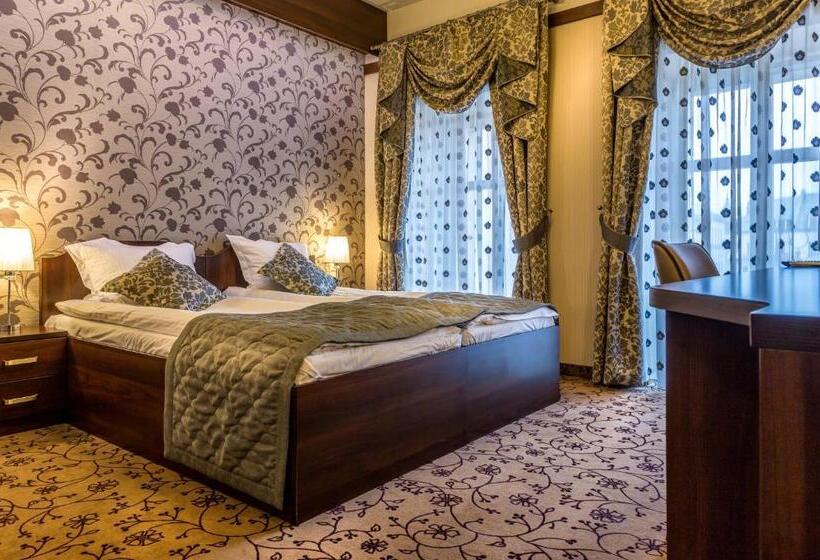 فندق Restauracja Platan