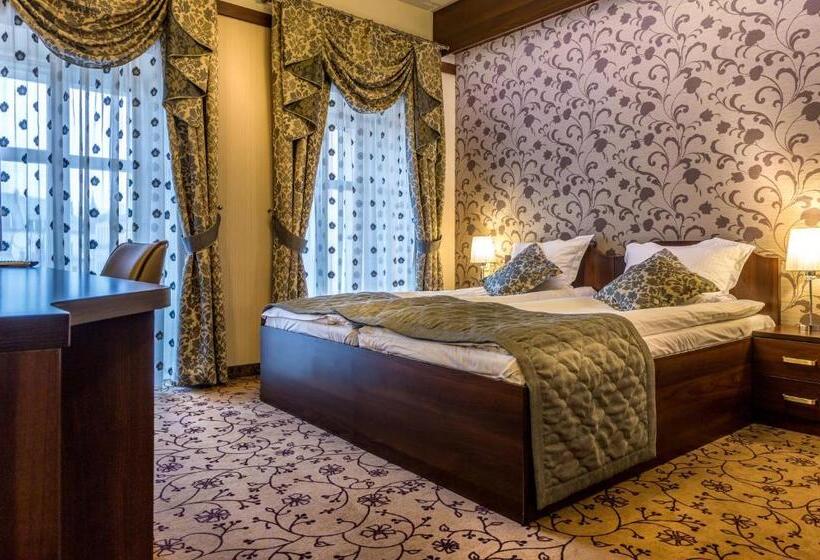 فندق Restauracja Platan