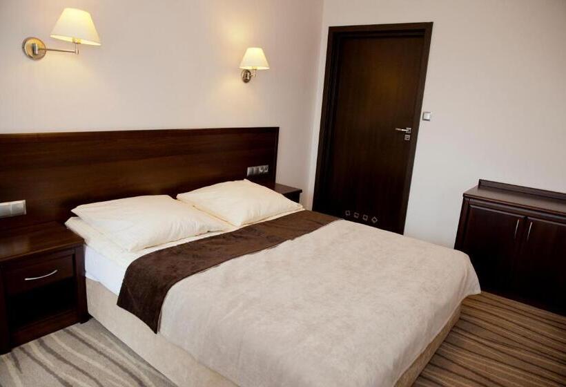 Отель Spa Budowlani