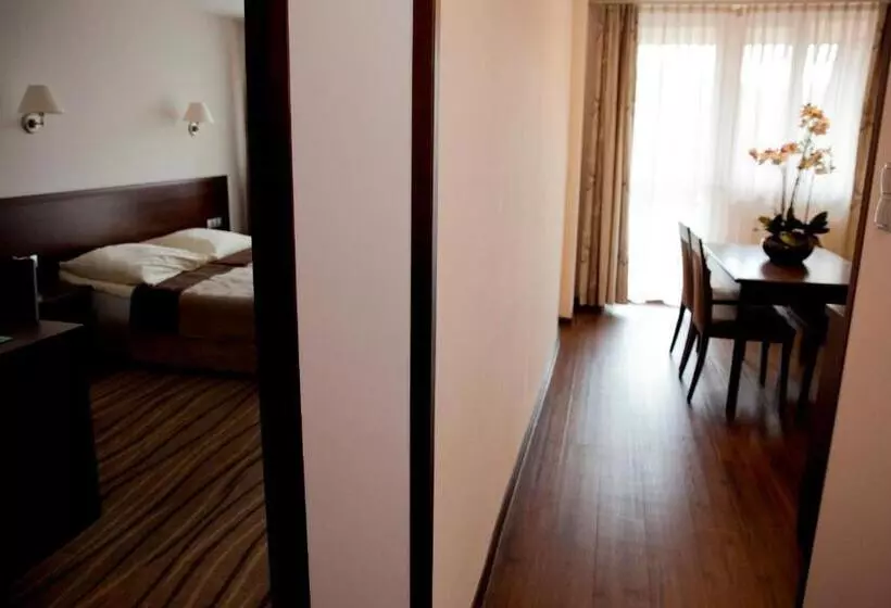 Hotelli Spa Budowlani