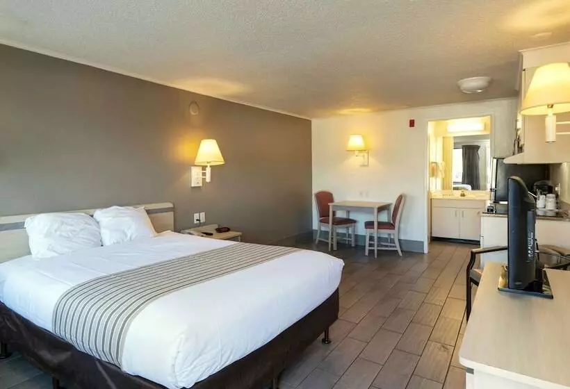 Hotel Suburban Studios Mentor   Cleveland Northeast