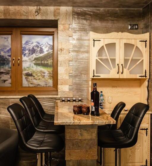 בית מלון כפרי Villa Magnat Spa, Jacuzzi, Sauna, Tężnia Solankowa