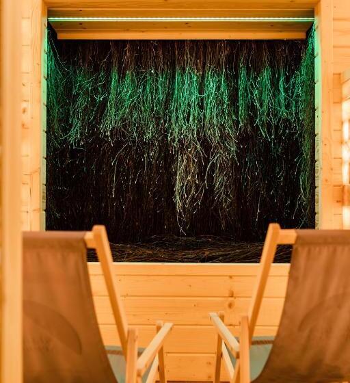 בית מלון כפרי Villa Magnat Spa, Jacuzzi, Sauna, Tężnia Solankowa