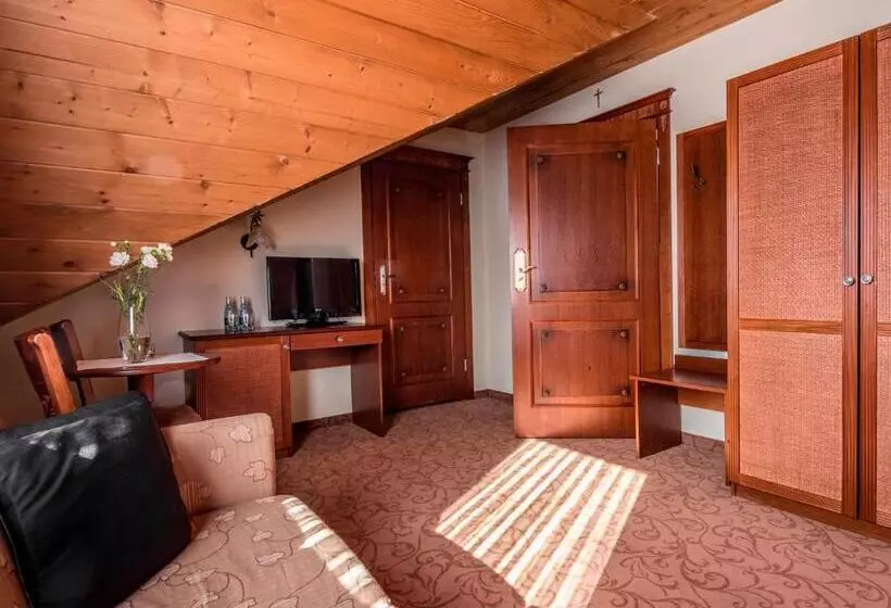 هتل Villa Magnat Spa, Jacuzzi, Sauna, Tężnia Solankowa