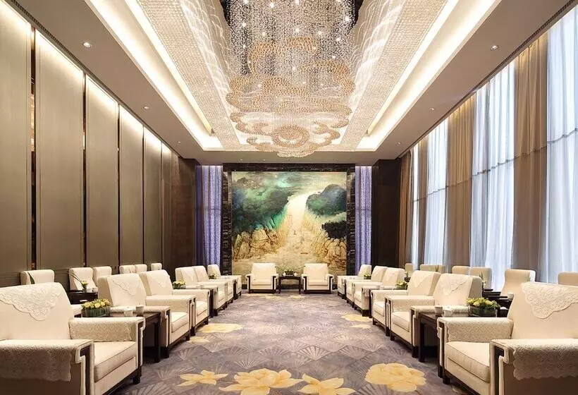 ホテル Wanda Realm Neijiang