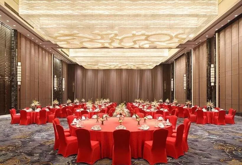 ホテル Wanda Realm Neijiang