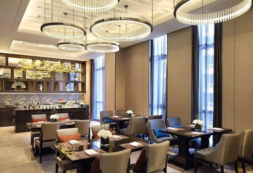 ホテル Wanda Realm Neijiang