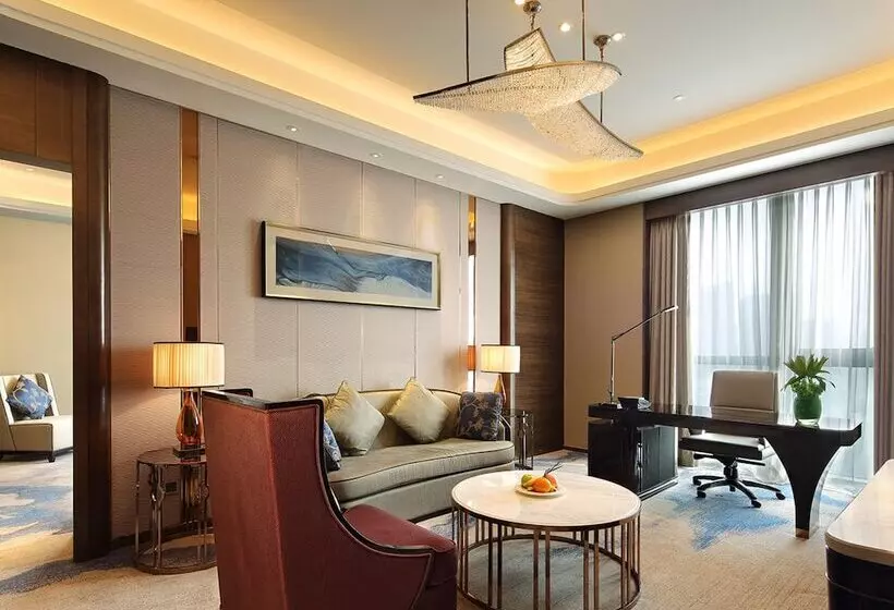 ホテル Wanda Realm Neijiang