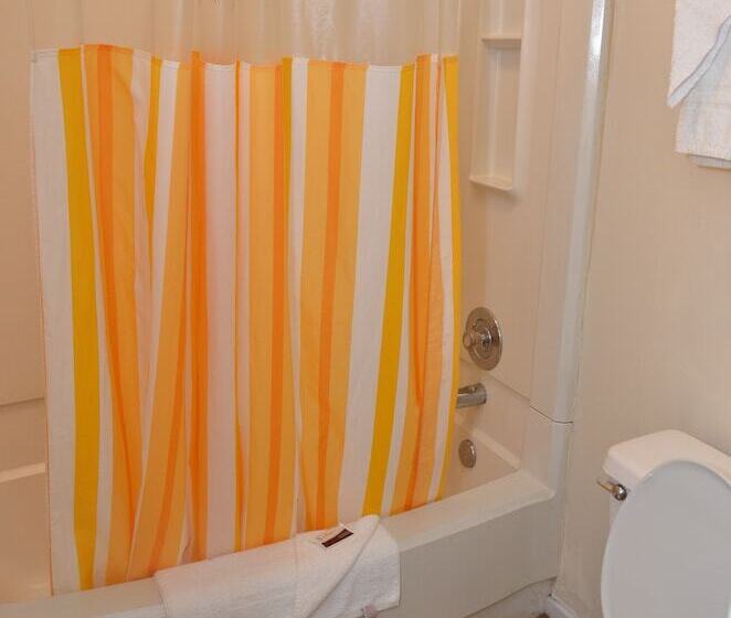 ホテル Winton Inn & Suites