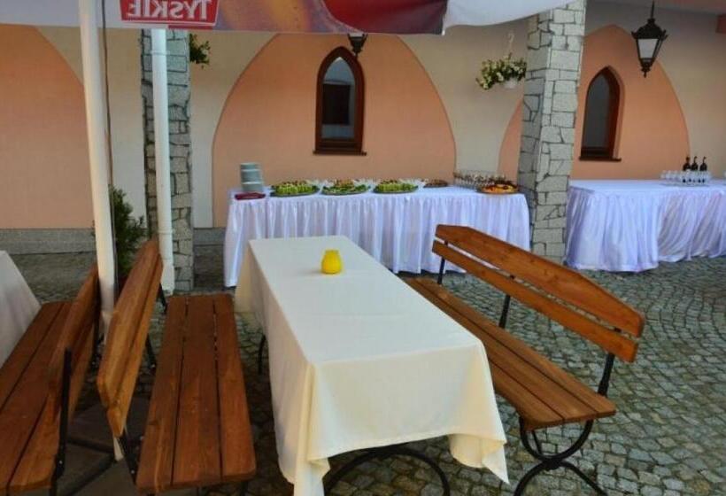 ホテル Zamek Gostynin